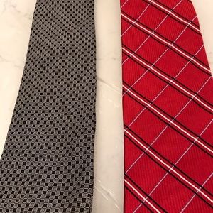2 Tommy Hilfiger ties